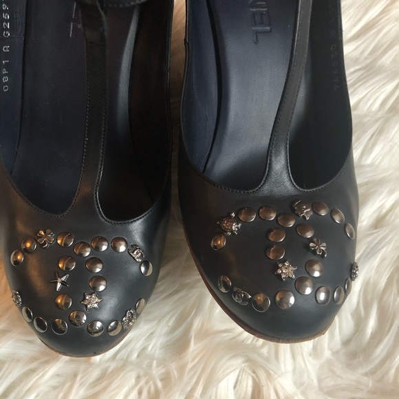 Chanel Mary Jane lucky charm wedges - Picture 2 of 7